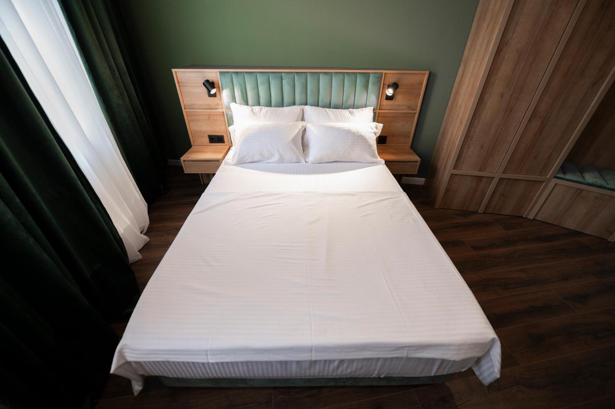 Central Hotel Κουτάισι Εξωτερικό φωτογραφία